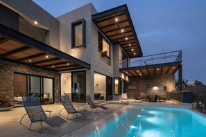 Outdoor pool, a heated pool - Casa Neiya Boutique (Manzanillo)