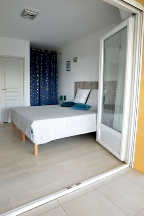 2 chambres, bureau, fer et planche à repasser, Wi-Fi gratuit