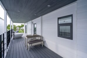 Outdoor dining - Ocean Window Room / Nanjo Okinawa (Nanjo)
