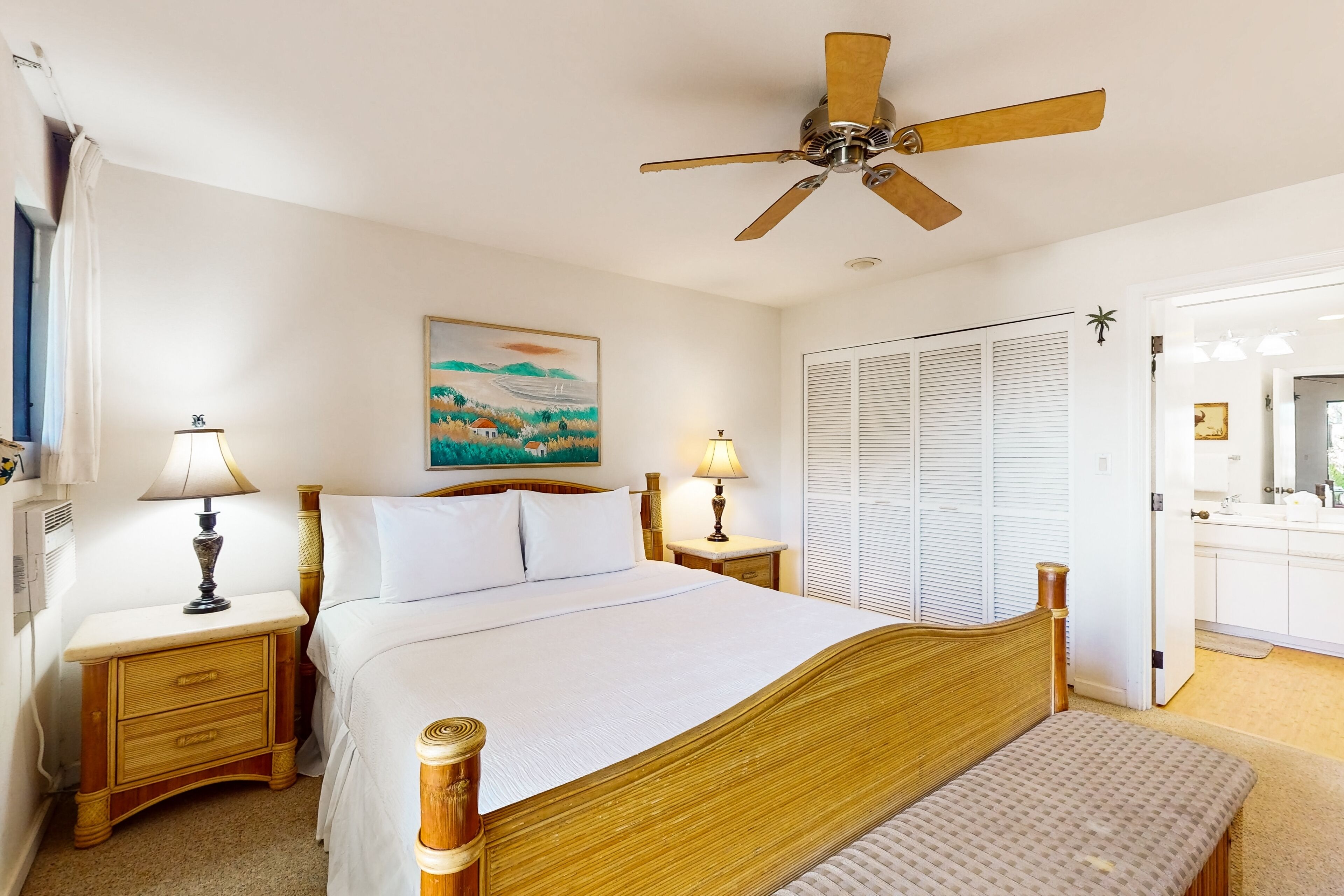 2 bedrooms, iron/ironing board, internet, bed sheets