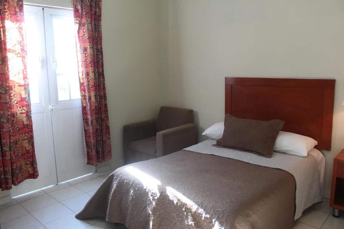 Single Room | Bed sheets