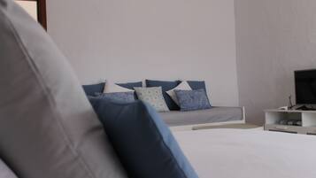 1 bedroom, desk, iron/ironing board, free WiFi