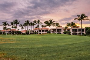 Golf - Ground Floor Condo | A/C | Walk to Beach | Pool | Lanai | Resort Views (Waikoloa)