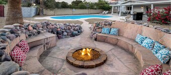 Loma Vista | Amazing Backyard Pool & Fire Pit