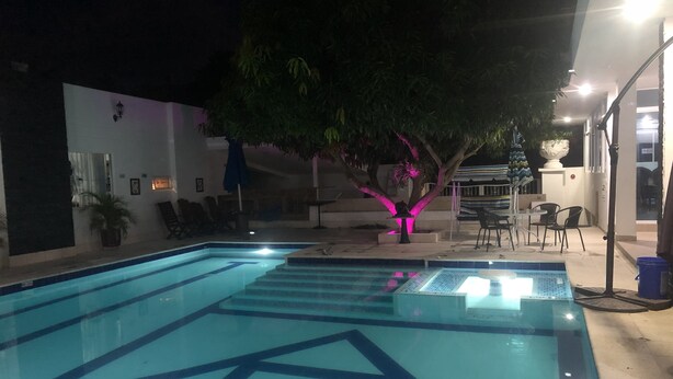 Unclassified image, 1 of 39, button - La Quinta de Botero (Ricaurte)