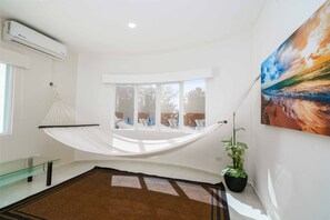 Interior - 5 Bedroom Villa w/ Private Pool, Roof Garden, Amazing Location and Fast Wifi (Cancún)