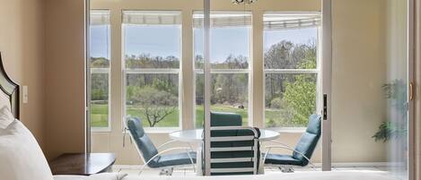 2 sovrum, strykjärn/strykbräda, gratis wi-fi och sängkläder