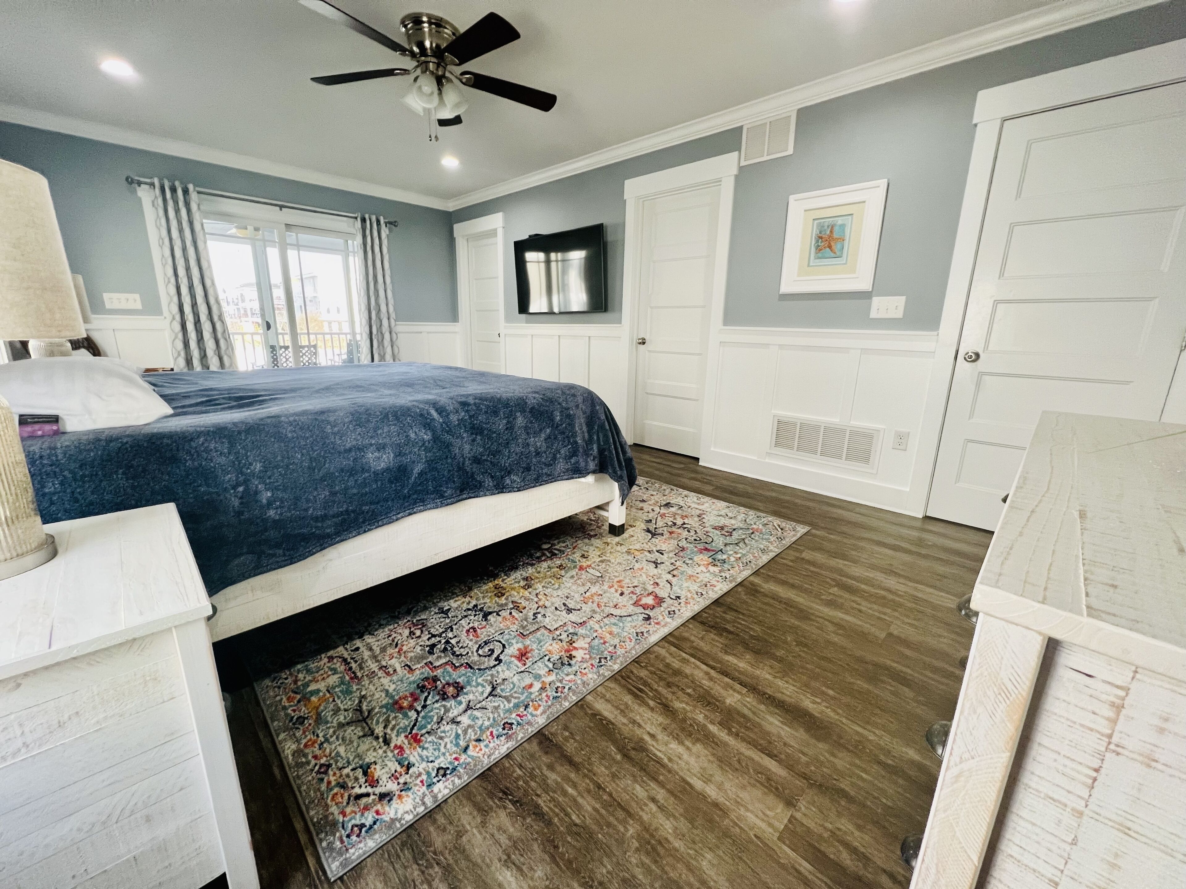 5 bedrooms, iron/ironing board, free WiFi