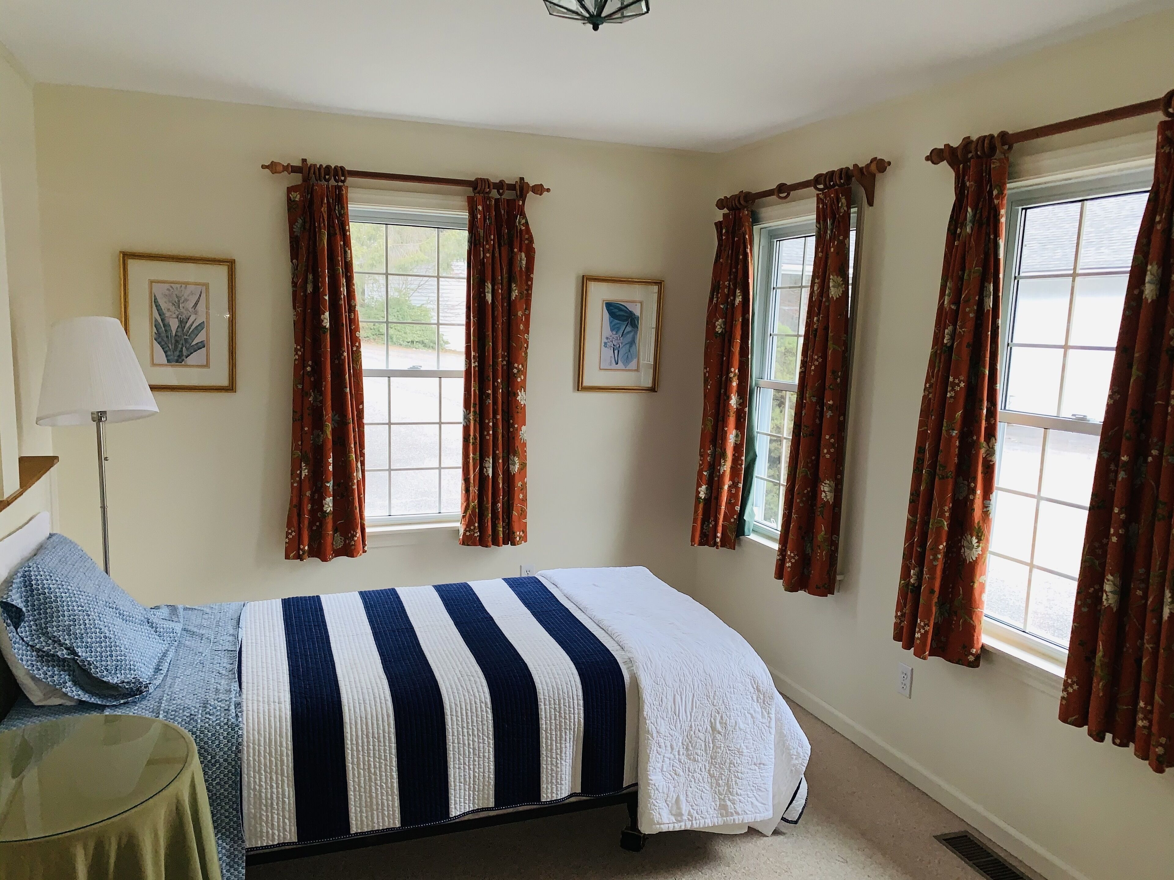 3 bedrooms, free WiFi, bed sheets