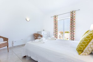 3 Schlafzimmer, Bügeleisen/Bügelbrett, WLAN, Bettwäsche