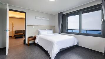 Aewol - Condo type: Deluxe Family Suite, Ocean View