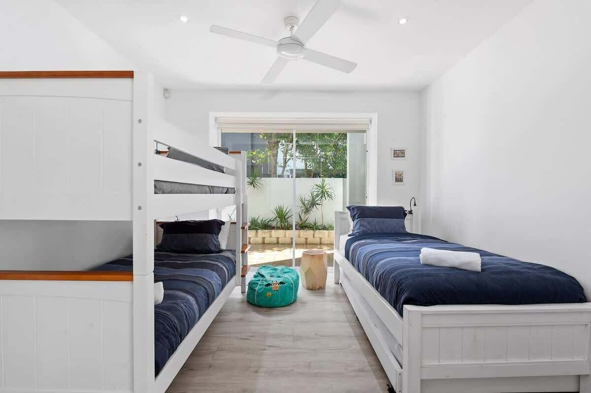 6 chambres, fer et planche à repasser, accès au Wi-Fi (inclus)
