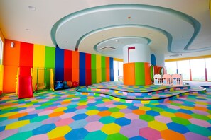 Children’s play area – indoor - Classy 2BR Apartment at Menteng Park with City View (Jakarta)