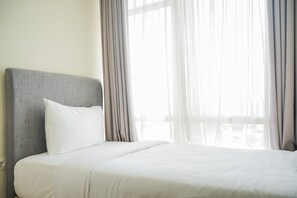 Room | 2 bedrooms, free WiFi, bed sheets - Chic and Cozy 2BR Apartment at Menteng Park (Jakarta)