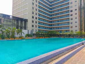 Outdoor pool - Best Price 1BR Apartment at Teluk Intan (Jakarta)