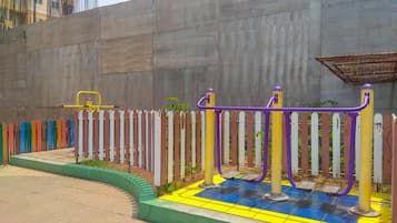 Children’s play area – outdoor