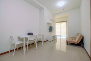Interior - Cozy 2BR Sea View Condominium Apartment Green Bay Pluit (Jakarta)