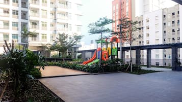 Children’s play area – outdoor