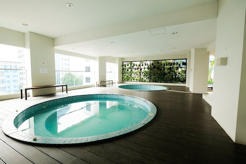 Stunning 2BR Apartment at Capitol Park Residence