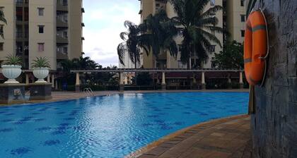 Comfortable 2BR Apartment at Mediterania Palace Residence