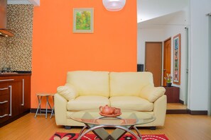 Zimmer | Wohnzimmer | Fernseher