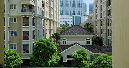 Comfortable 2BR Apartment at Mediterania Palace Residence