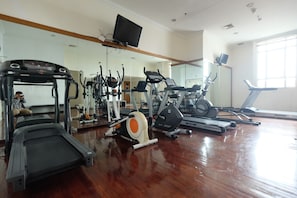 Gym - Minimalist and Cozy 2BR Apartment at The Boulevard (Jakarta)