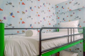 Room | 2 bedrooms, free WiFi, bed sheets