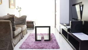 Unclassified image, 2 of 23, button - Spacious & Comfy 2BR at Galeri Ciumbuleuit Apartment (Bandung)