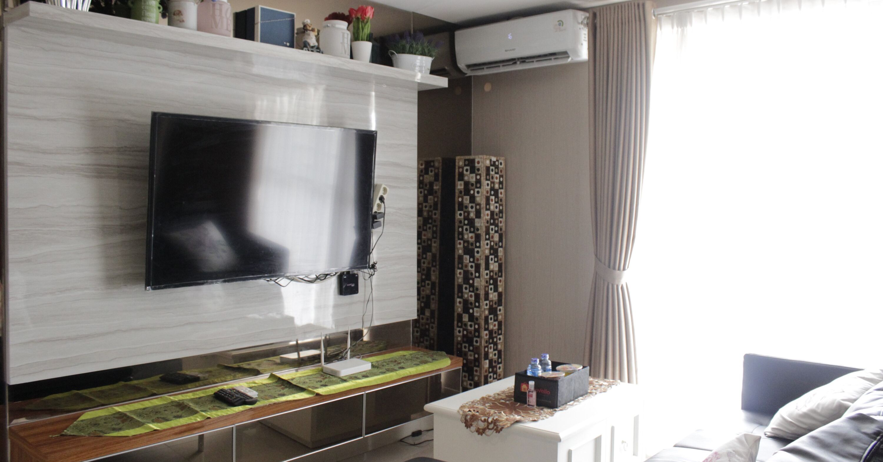 Habitació | Sala d'estar | Televisor 