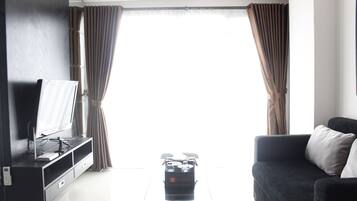 Room | Living room | TV