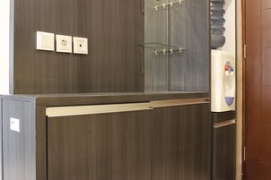 Chambre | Salle de séjour | Télévision