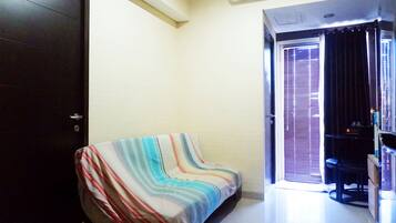 Room | Living room | TV