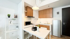 Chambre | Cuisine privée | Réfrigérateur, plaque de cuisson