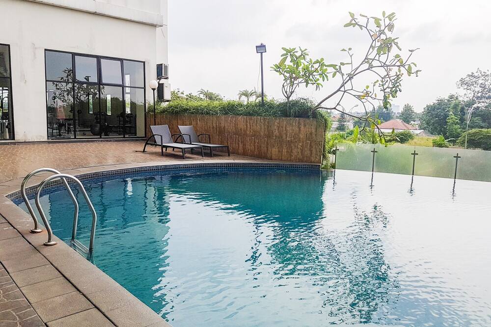 Chic Studio at Serpong Green View Apartment - Kec. Pd. Aren