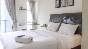 Free WiFi, bed sheets - Studio @ Akasa Pure Living Apartment BSD (South Tangerang)