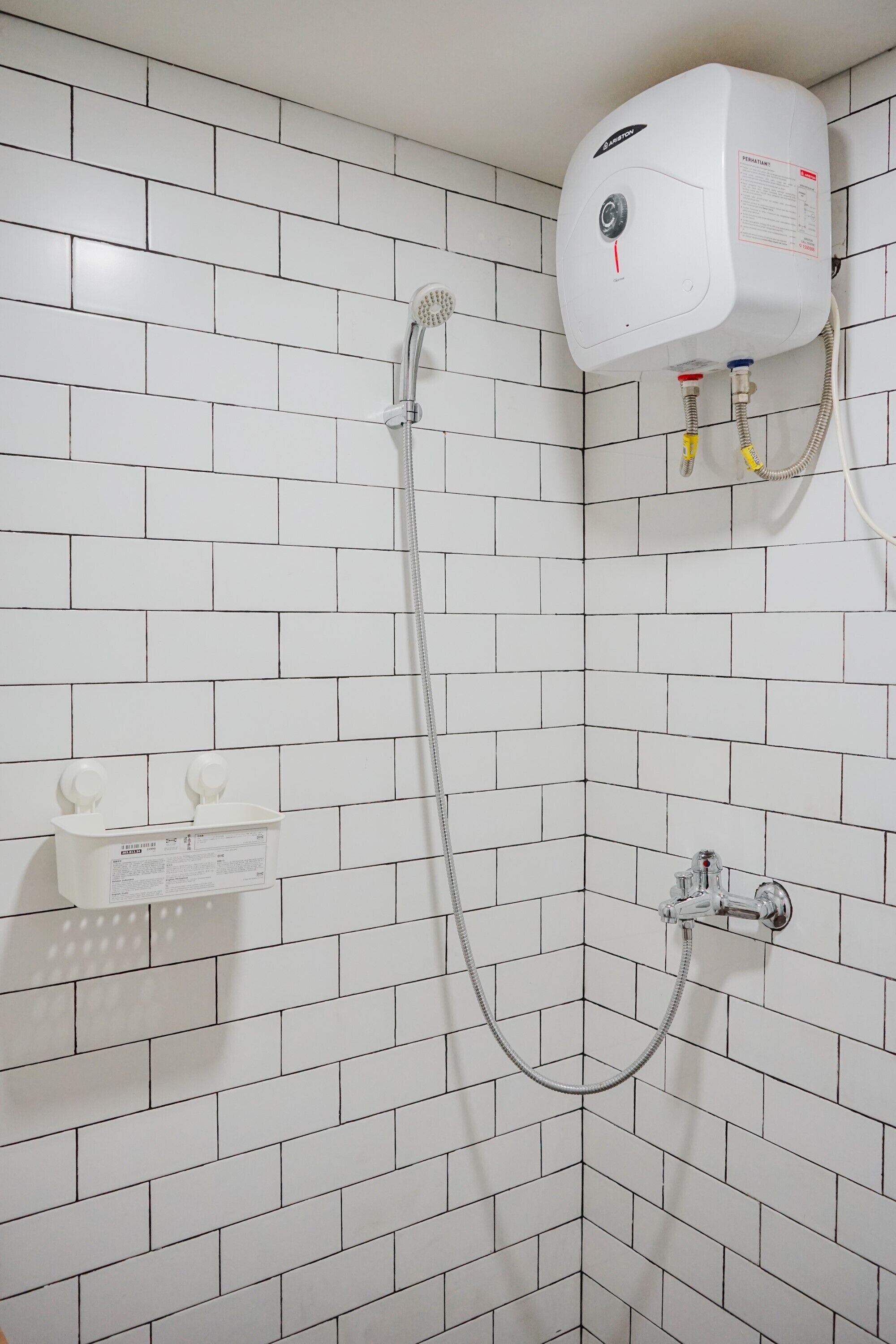 Shower kamar mandi