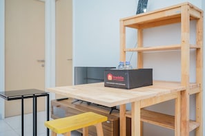 Room | In-room dining