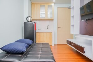 Chambre | Salle de séjour | Téléviseur