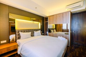 2 bedrooms, free WiFi, bed sheets - The Lux 2BR Kemang Village Apartment (Jakarta)