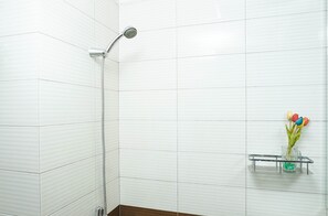 Bathroom - Cozy Pool View Studio Apartment at Margonda Residence 3 (Depok)