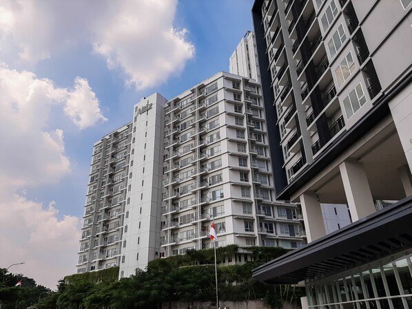Exterior - Relaxing Studio Apartment at Bintaro Plaza Residences with City View (South Tangerang)