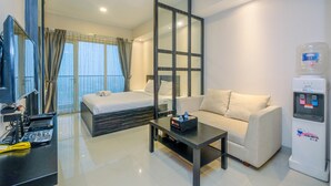 Ảnh chưa phân loại, 3 trong số 17 ảnh, nút