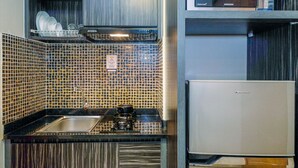 Ảnh chưa phân loại, 2 trong số 17 ảnh, nút
