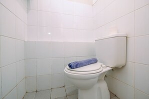 Bathroom - Minimalist and Cozy 2BR Apartment at Kalibata City Residence (Jakarta)