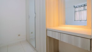 Room - Relax 2BR Low Floor at Kalibata City Apartment (Jakarta)