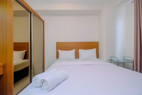 Room | 2 bedrooms, free WiFi, bed sheets - Stunning 2BR Apartment at Green Palace Kalibata (Jakarta)