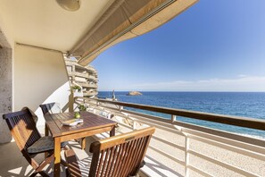Outdoor dining - APARTMENT SEA VIEWS ON THE BEACH 4 (Tossa de Mar)