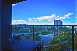 스탠다드 더블룸, 테라스 (넷플릭스 이용가능) | 책상, 노트북 작업 공간, 암막 커튼, 방음 설비