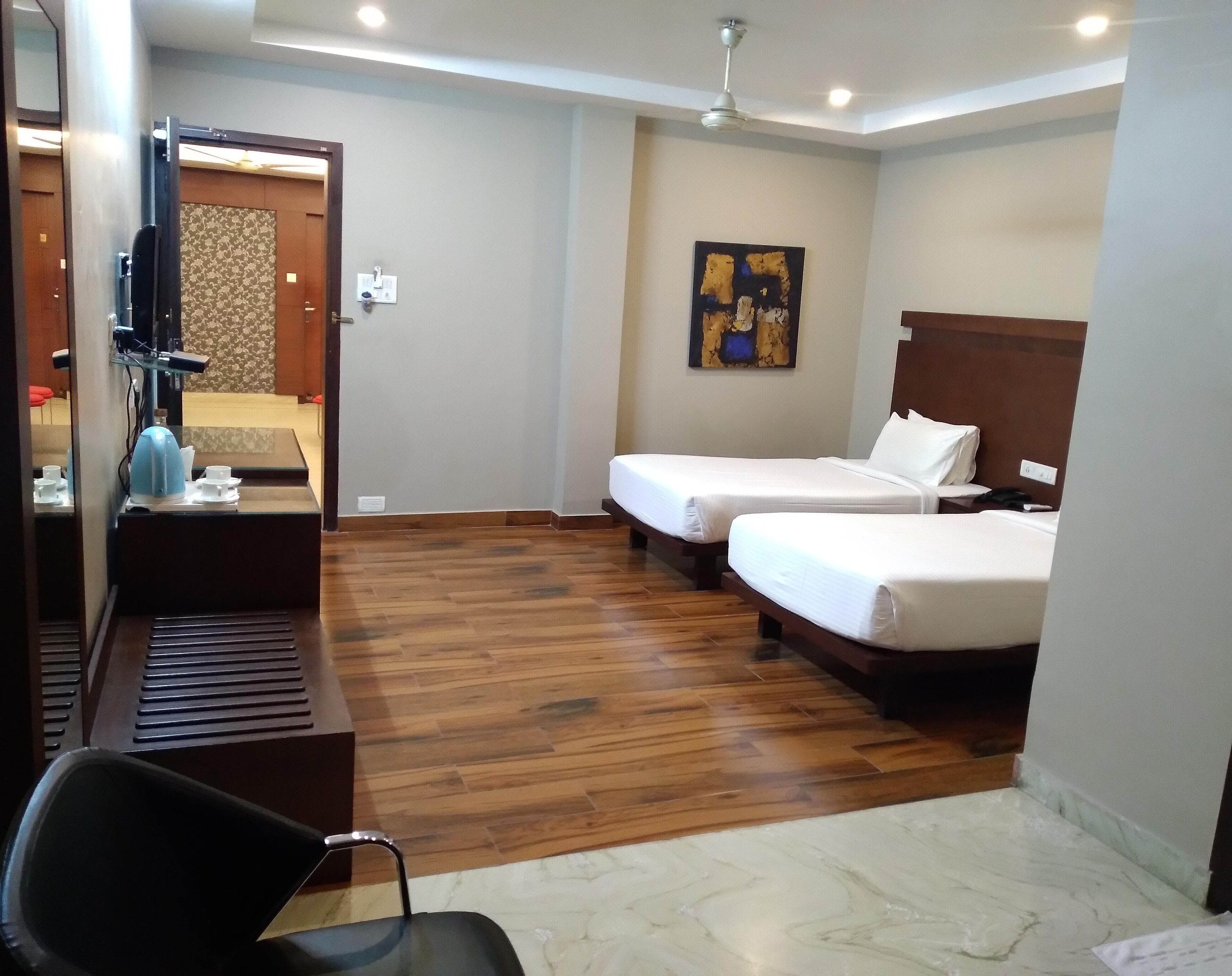 Allergitestade sängkläder, memory foam-madrasser och minibar